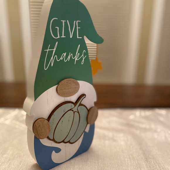 Trick or Treat Gnome & Give Thanks Gnome Signs - Picture 11 of 16